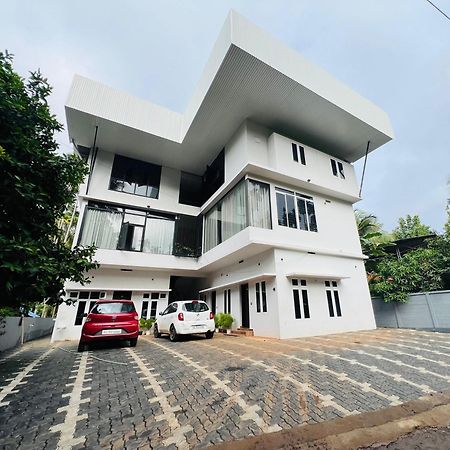 Nest Homes Nilambūr Esterno foto