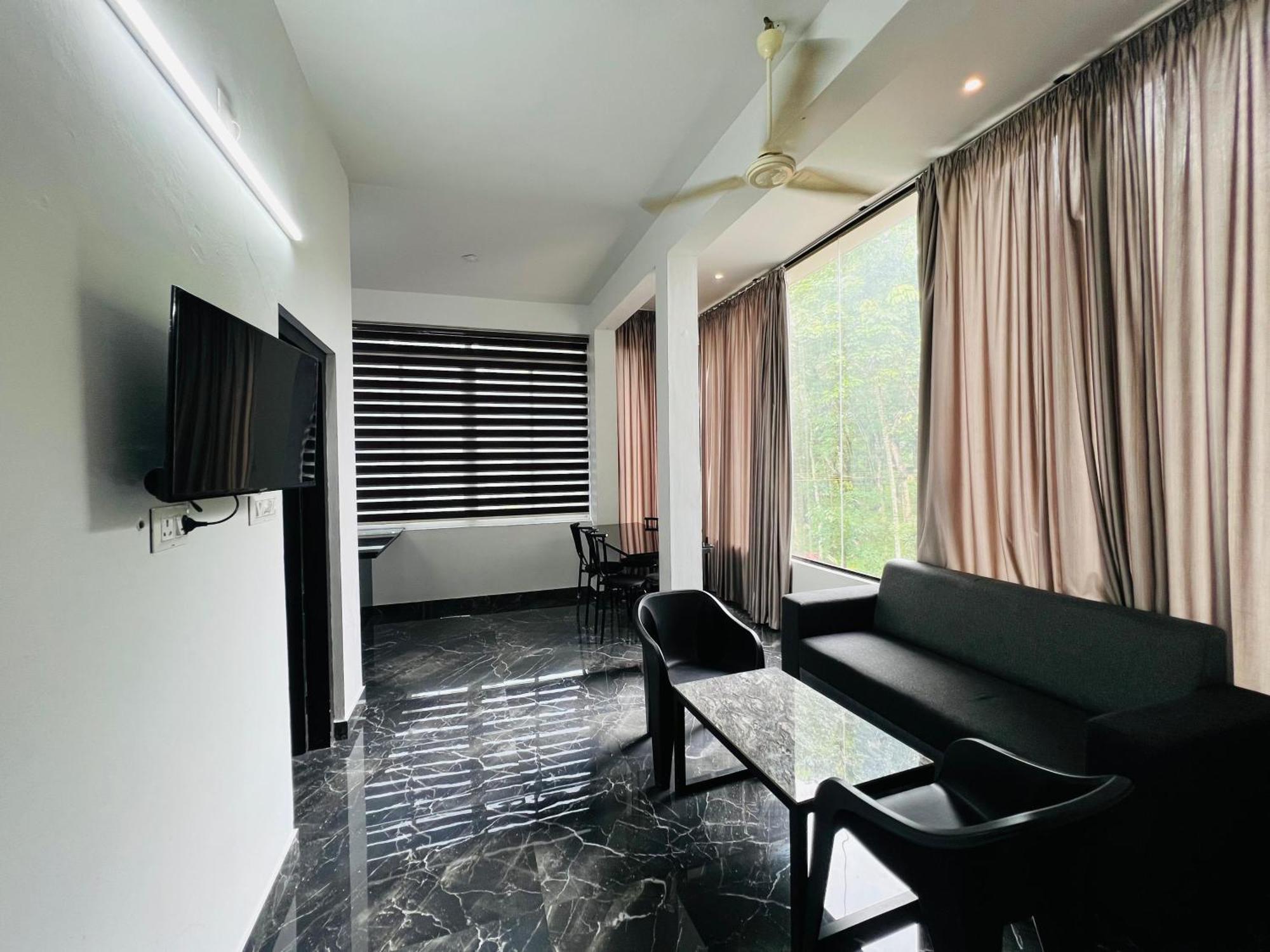 Nest Homes Nilambūr Esterno foto