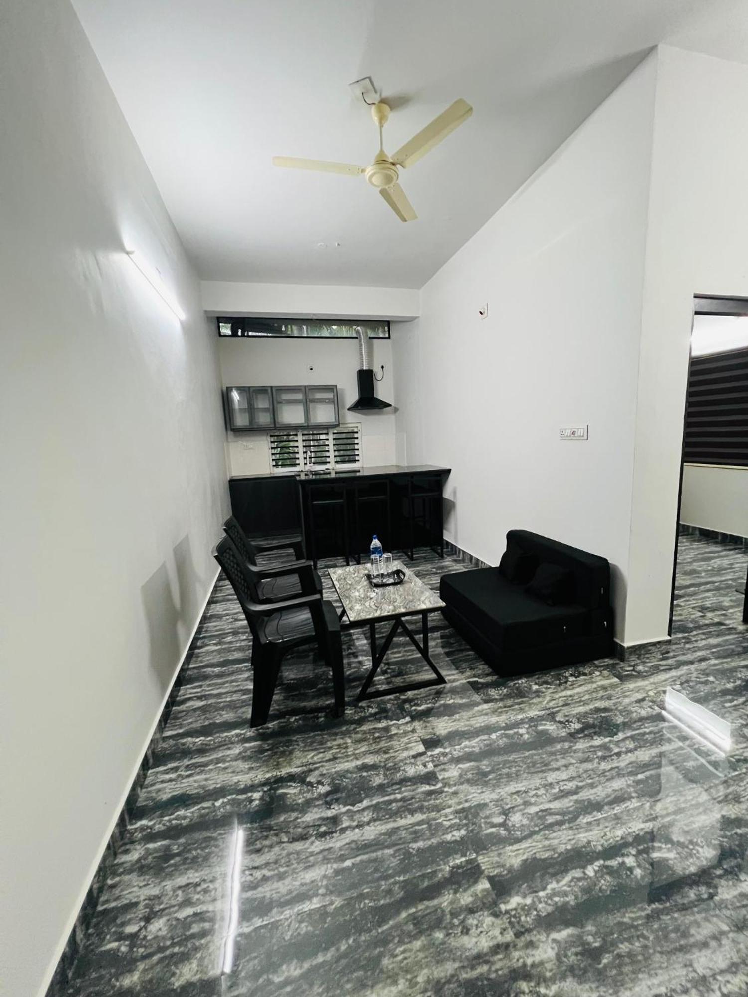 Nest Homes Nilambūr Esterno foto